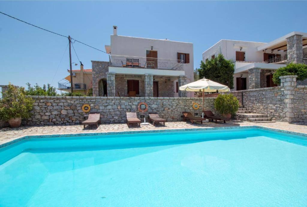 Malvazios Villas #4 Gythio Eksteriør billede