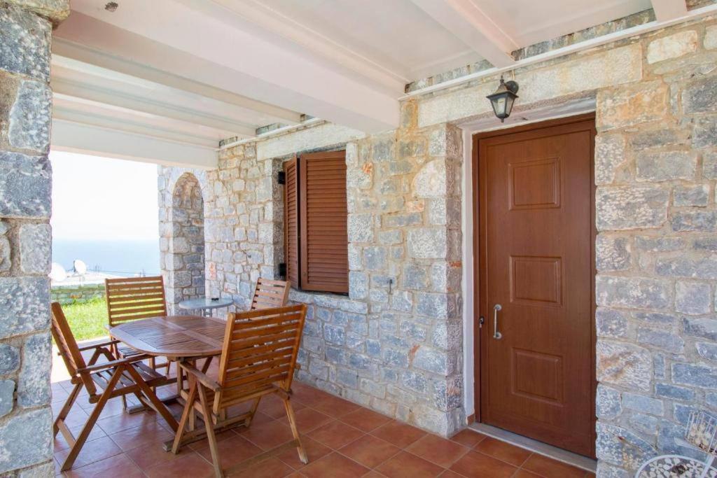 Malvazios Villas #4 Gythio Eksteriør billede