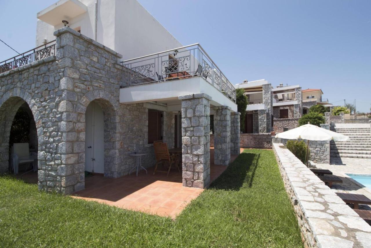 Malvazios Villas #4 Gythio Eksteriør billede