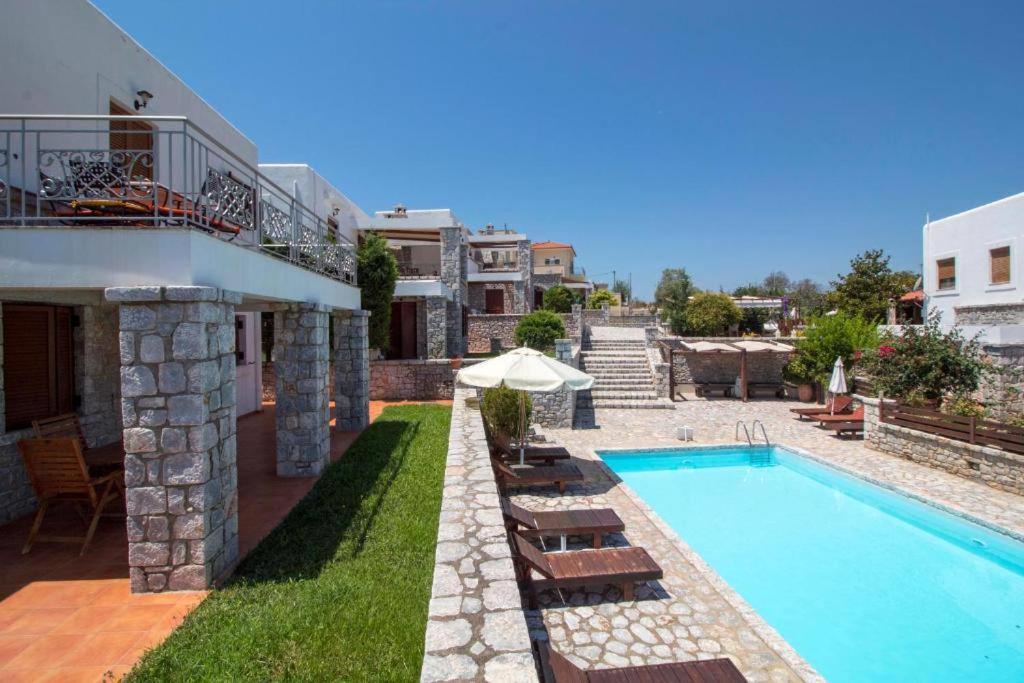Malvazios Villas #4 Gythio Eksteriør billede